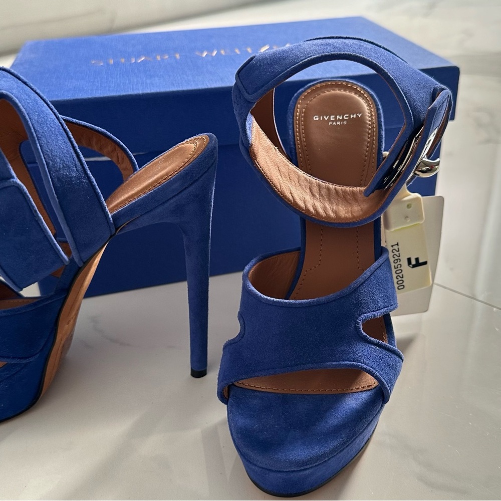 GIVENCHY
Electric Blue Suede Platform Ankle Wrap Shark Lock Sandals Size 8